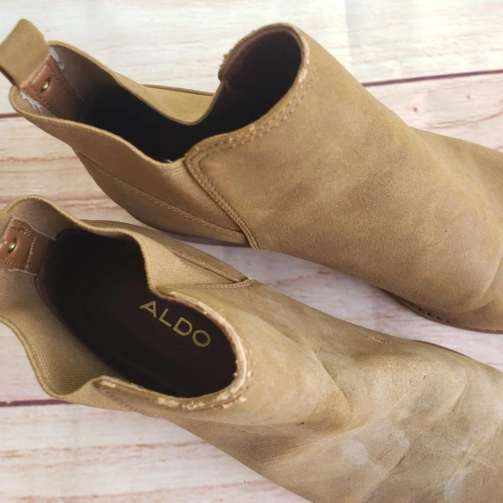 Aldo Boots Womens Size 8.5 Brown‎ Suede Chelsea Ankle Block Heel Almond Toe